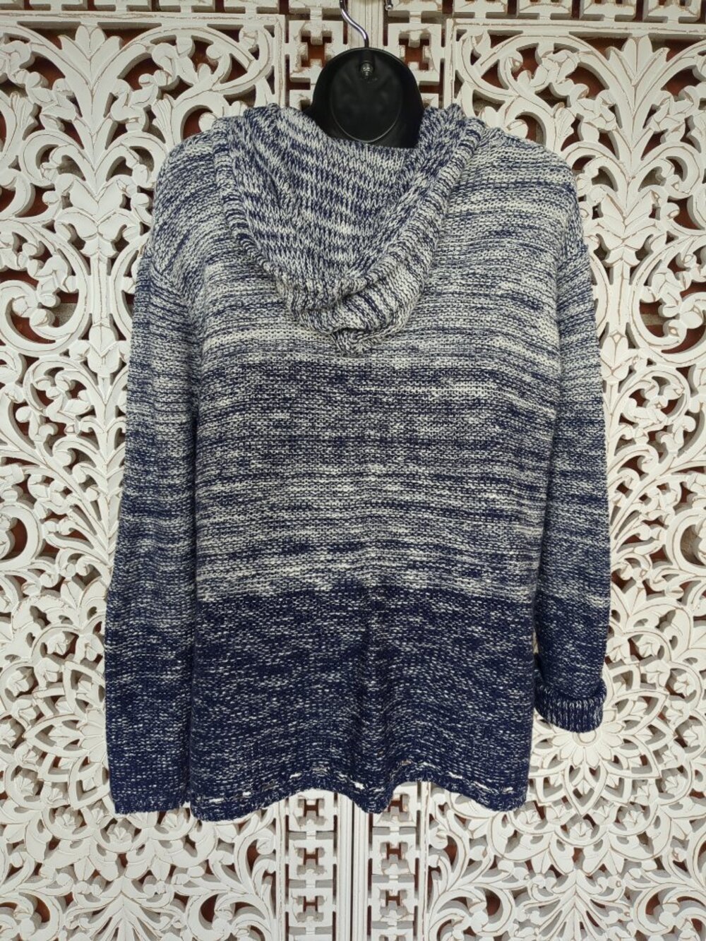 L Long Sleeve Pullover Sweater with Hood - Picture 7 of 12